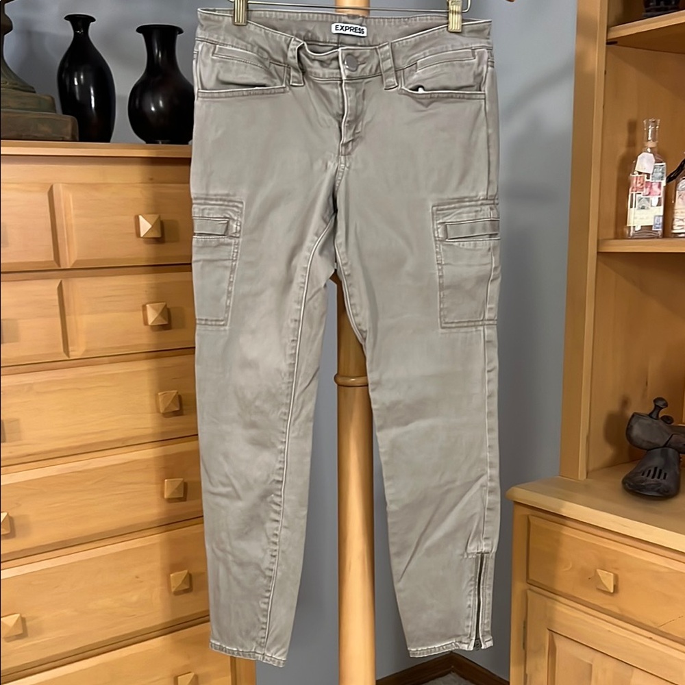 Express khaki Cargo Pants size 4